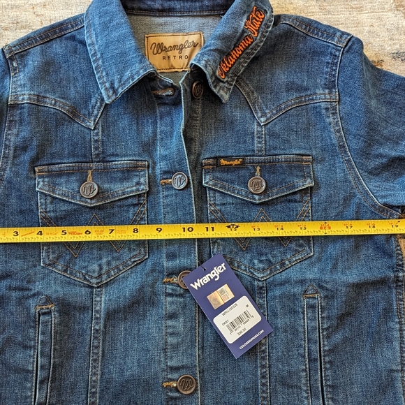Wrangler Retro Oklahoma State Cowboys Denim Jacket Women's - Picture 5 of 14